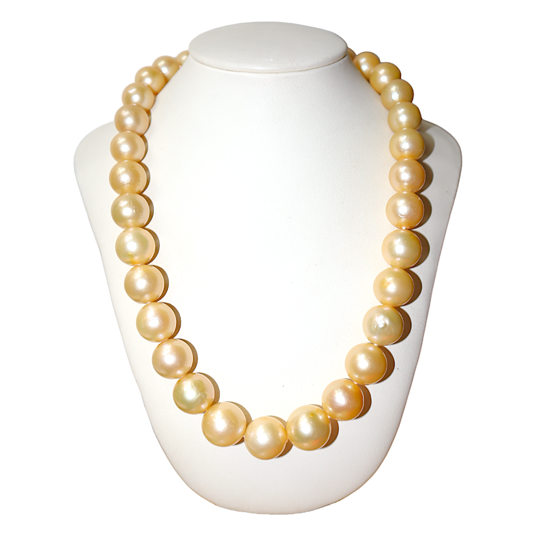 Golden Freshwater Pearls Collier