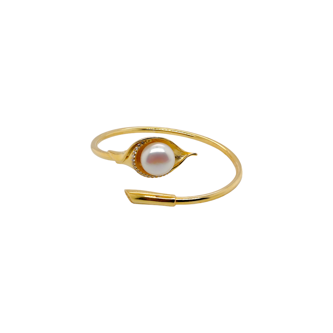 Freshwater Pearl & Cubic Zirconia