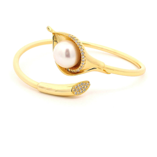 Freshwater Pearl & Cubic Zirconia