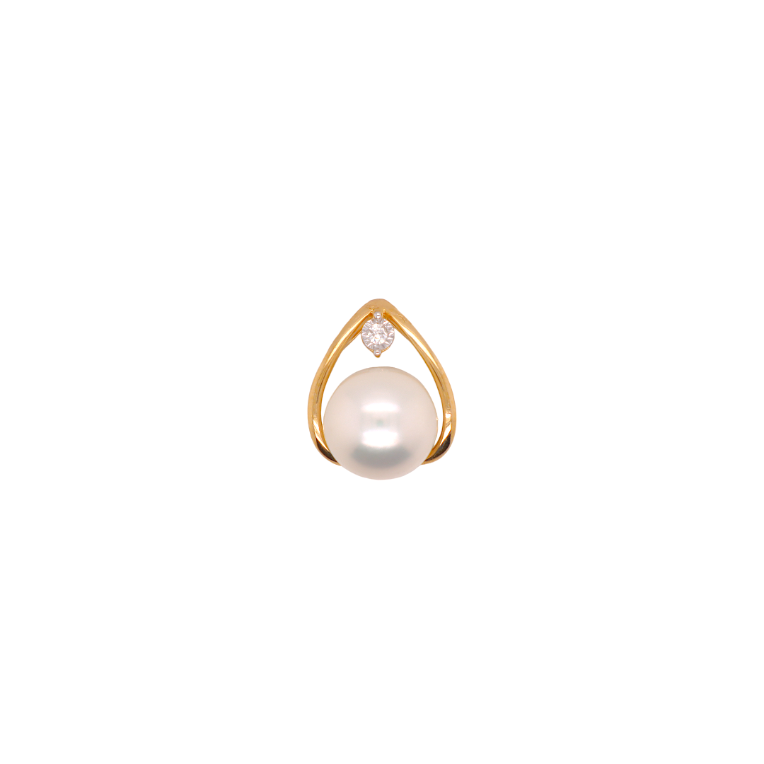 Freshwater Pearls & Diamond