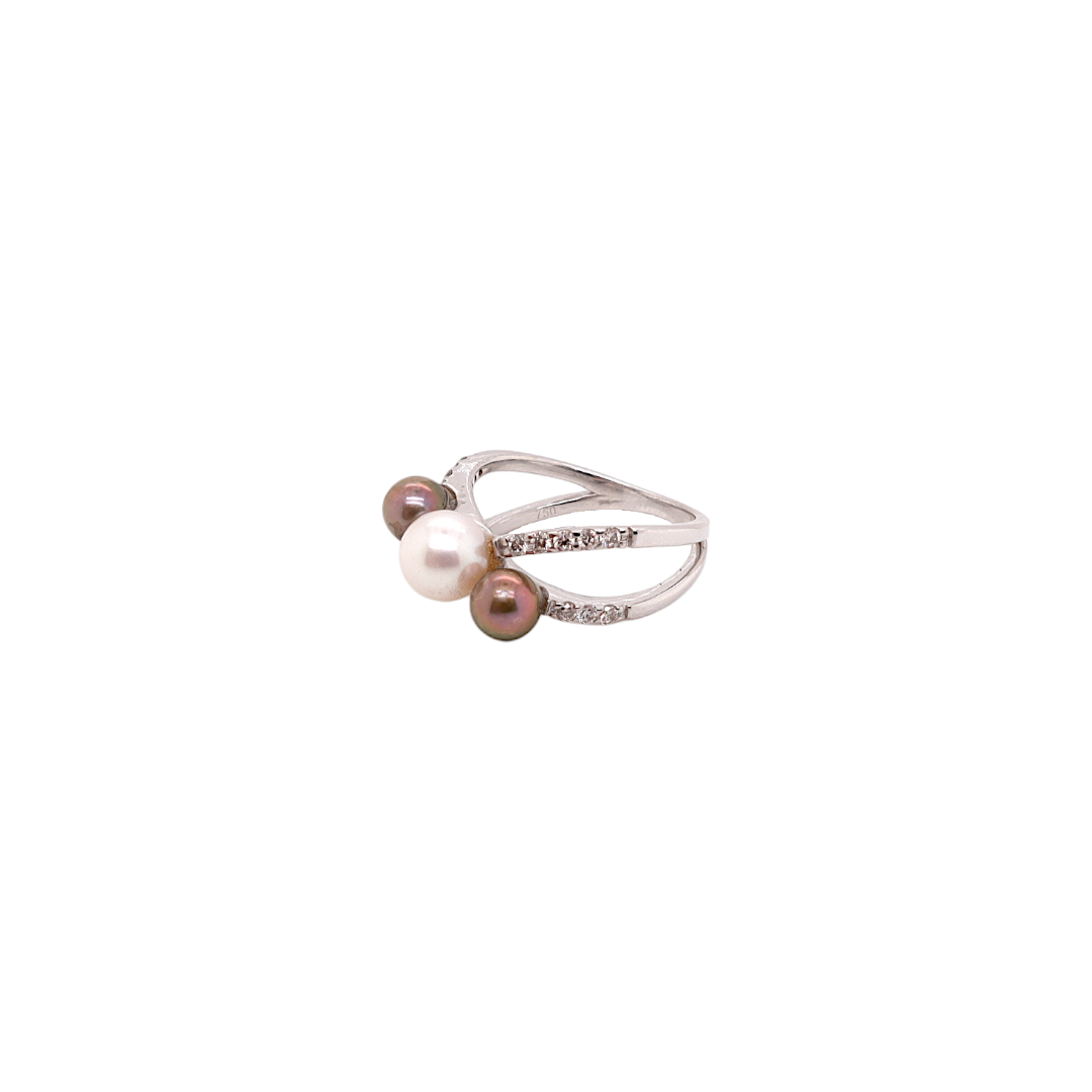 Akoya Pearl & Diamond